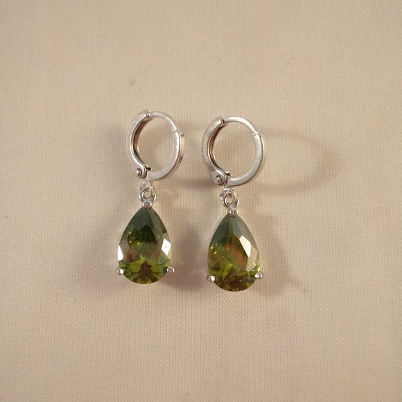 18K White Gold Filled Peridot Olive Green Pear Diamond Zircon Dangle Earrings - Picture 6 of 7